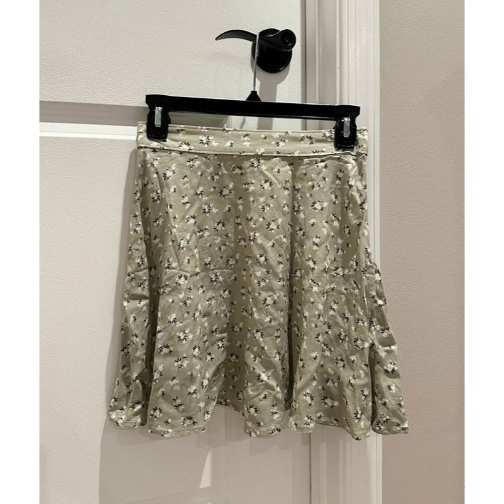 Hollister Ultra High Rise Floral Mini Skirt